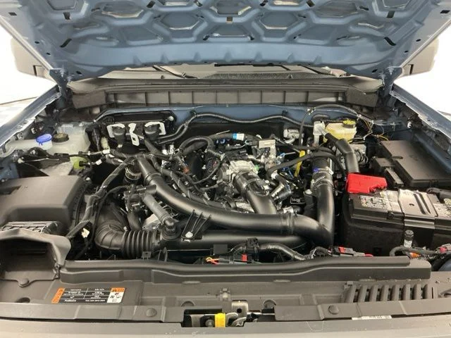 New 2025 Azure Gray Metallic Tri-Coat Ford Badlands image 33