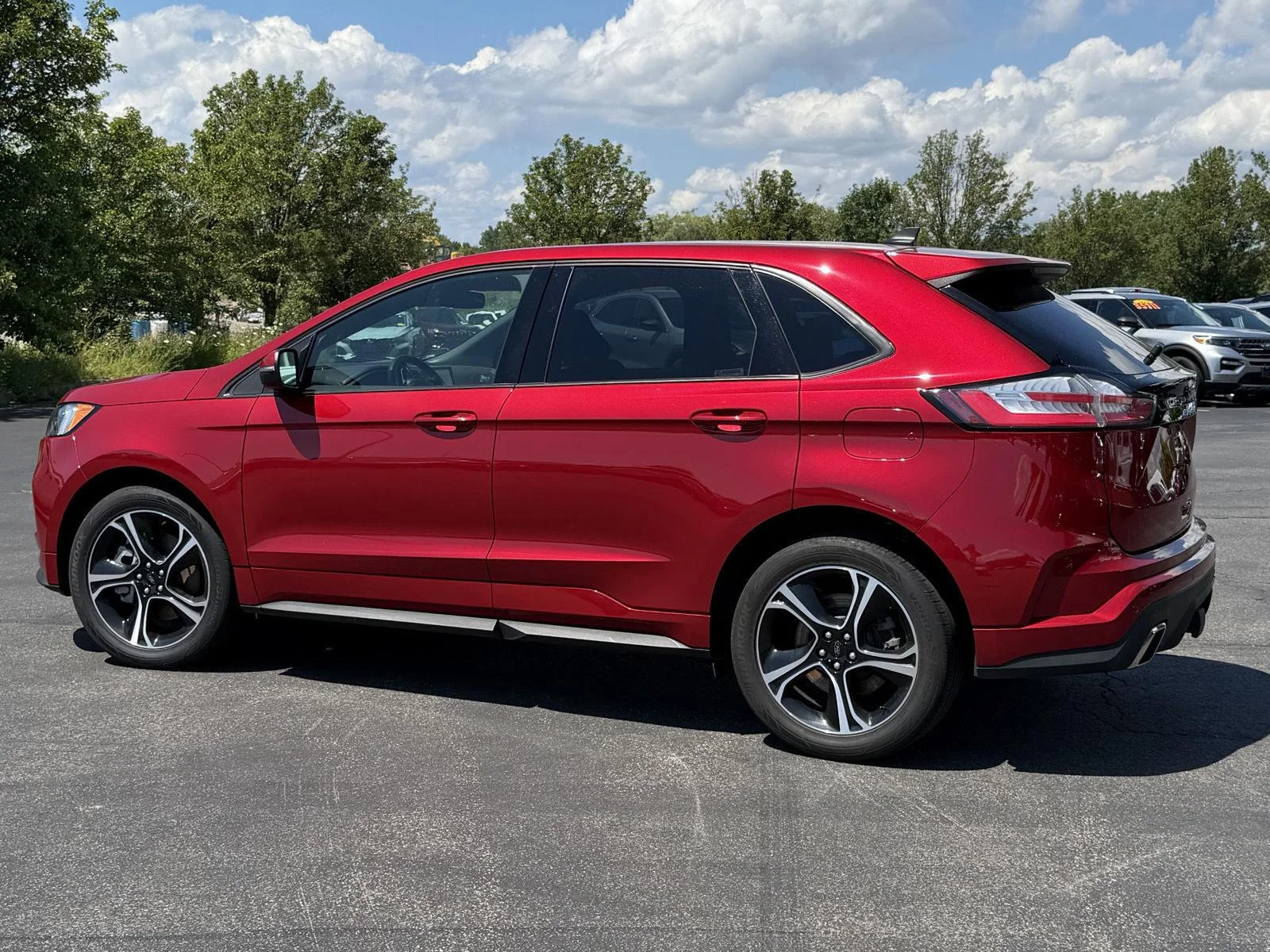 Used 2023 Rapid Red Metallic Tinted Clearcoat Ford ST image 4