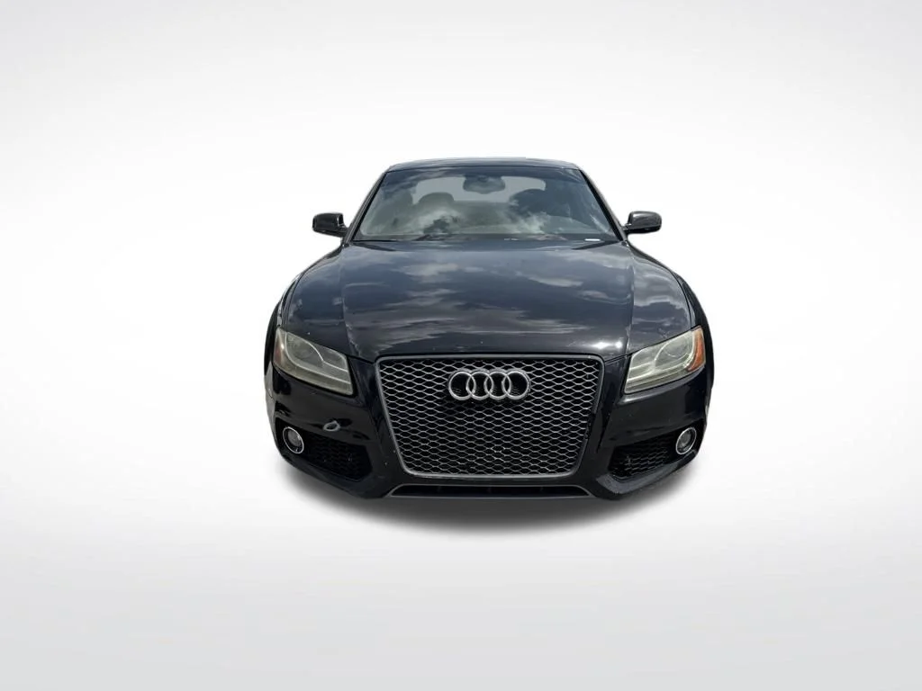 Used 2010 Black Audi  image 3