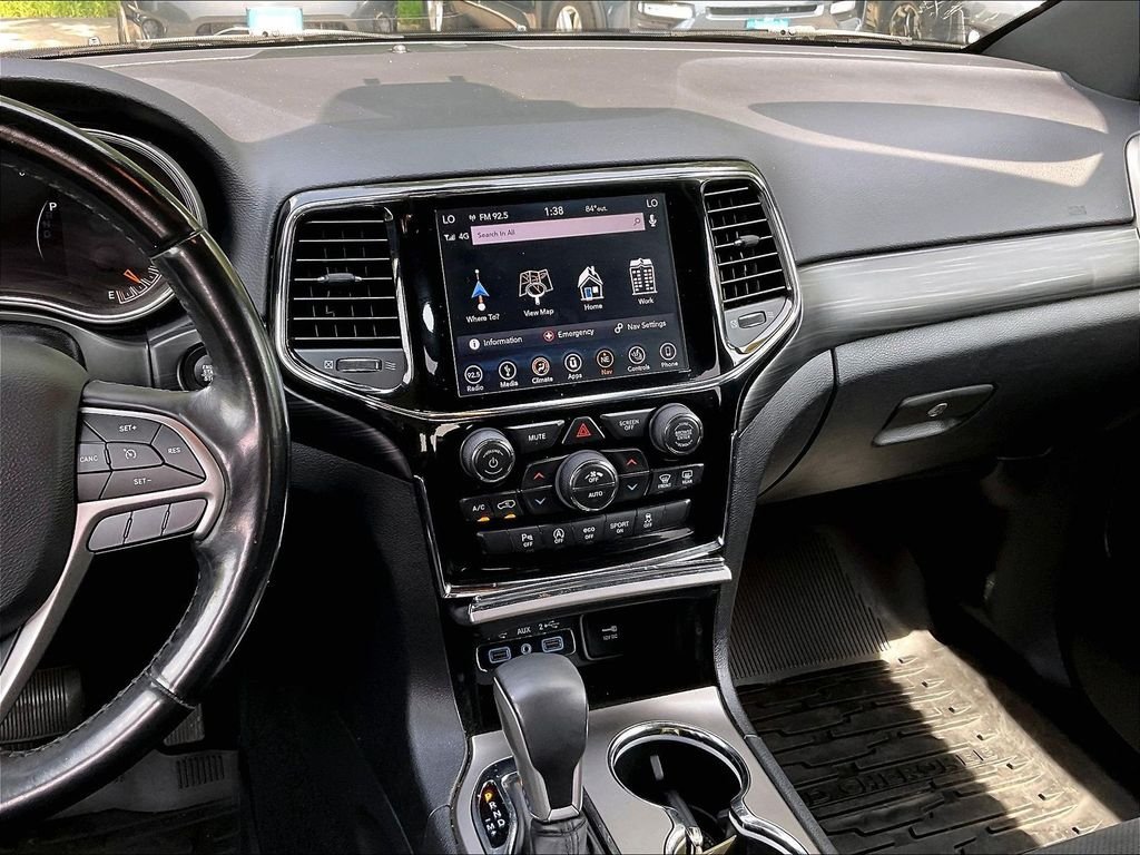 Used 2019 Black Jeep Altitude image 18