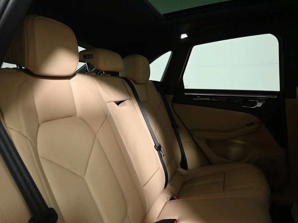 2026 Porsche Macan - Photo 41
