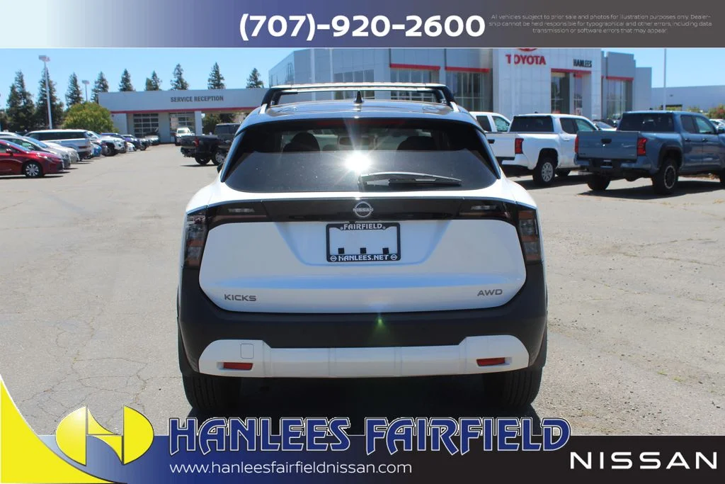 New 2026 Aspen White TriCoat / Super Black Two-tone Nissan SV image 8