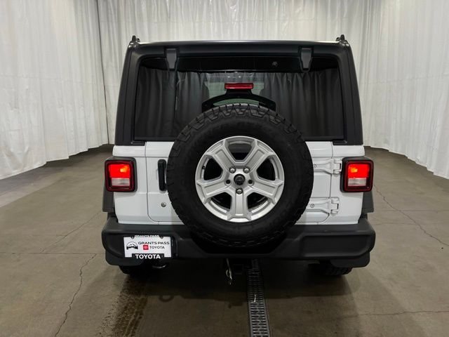 Used 2020 White Jeep Unlimited Sport S image 5