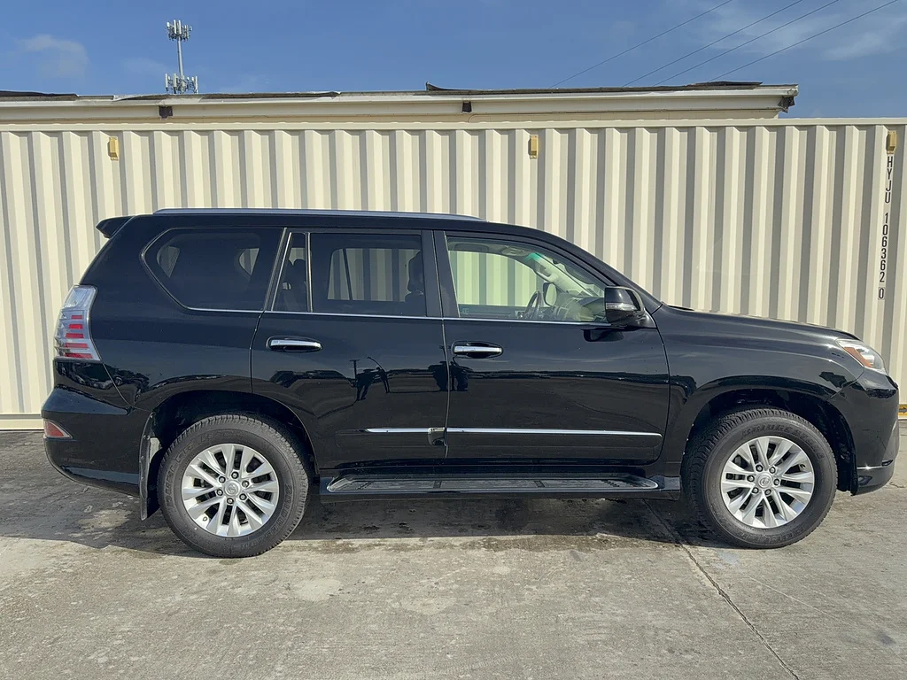 Used 2014 Black Onyx Lexus Base image 2