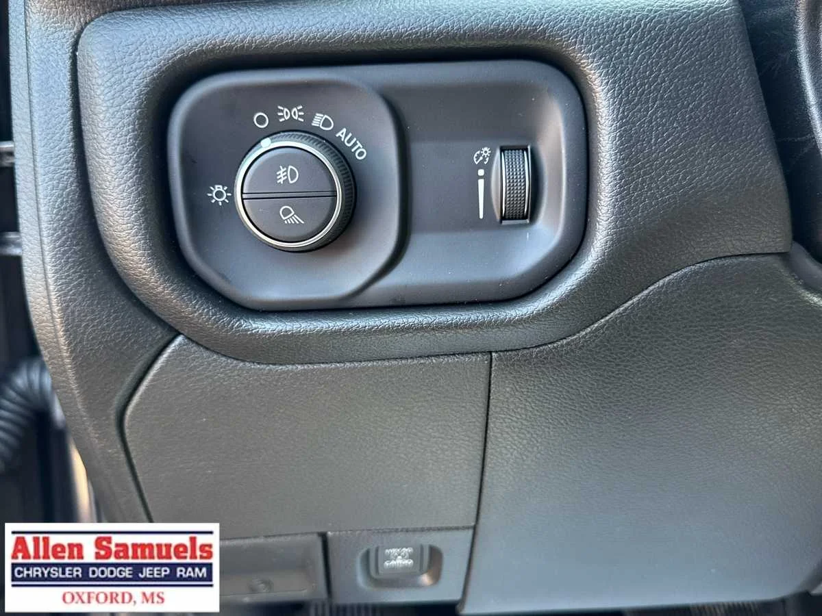 2026 RAM 3500 Tradesman - Photo 11