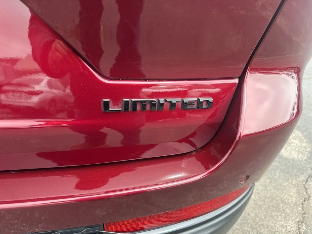 Used 2023 Red Jeep Limited image 51