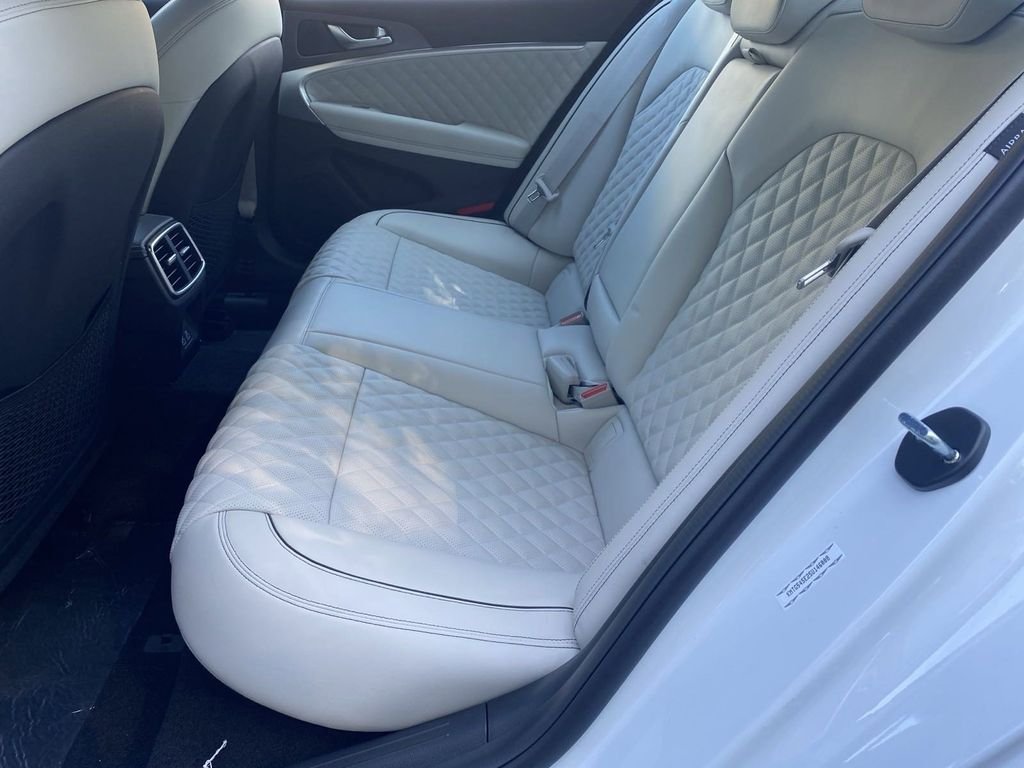 New 2025 White Genesis 3.3T SPORT PRESTIGE image 21