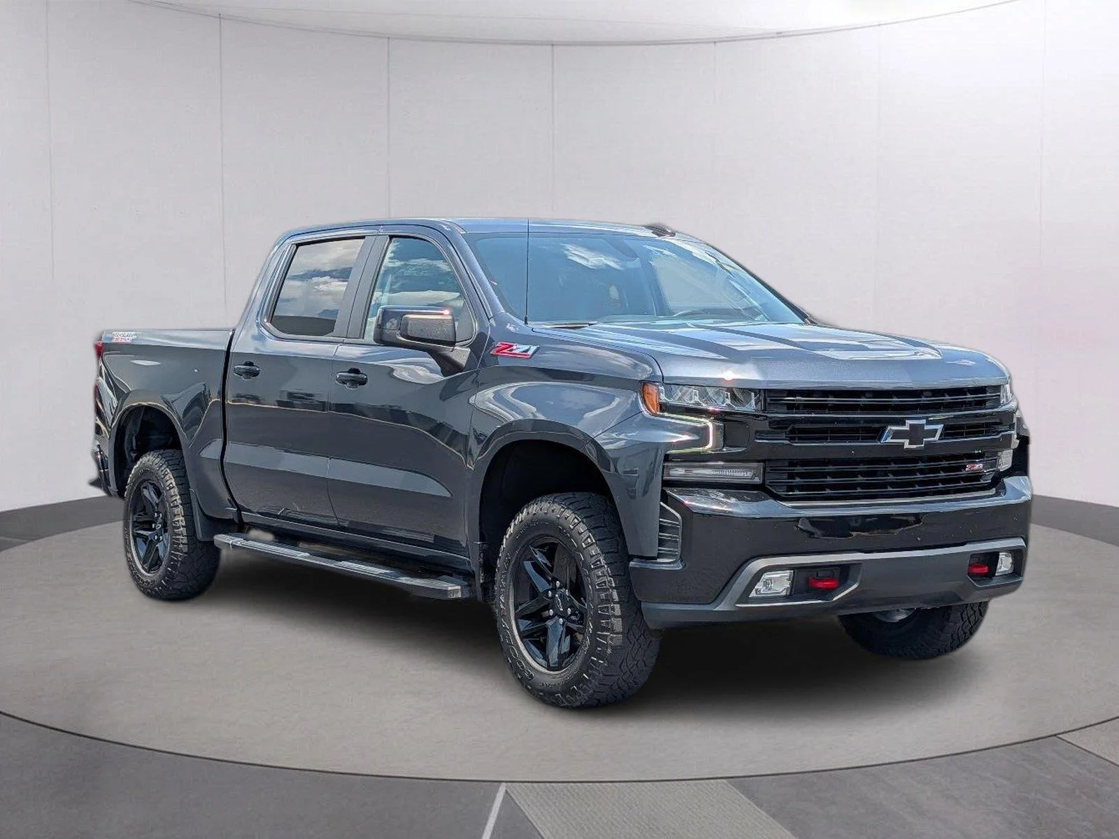 Used 2022 SHADOW GRAY METALLIC Chevrolet LT Trail Boss image 8