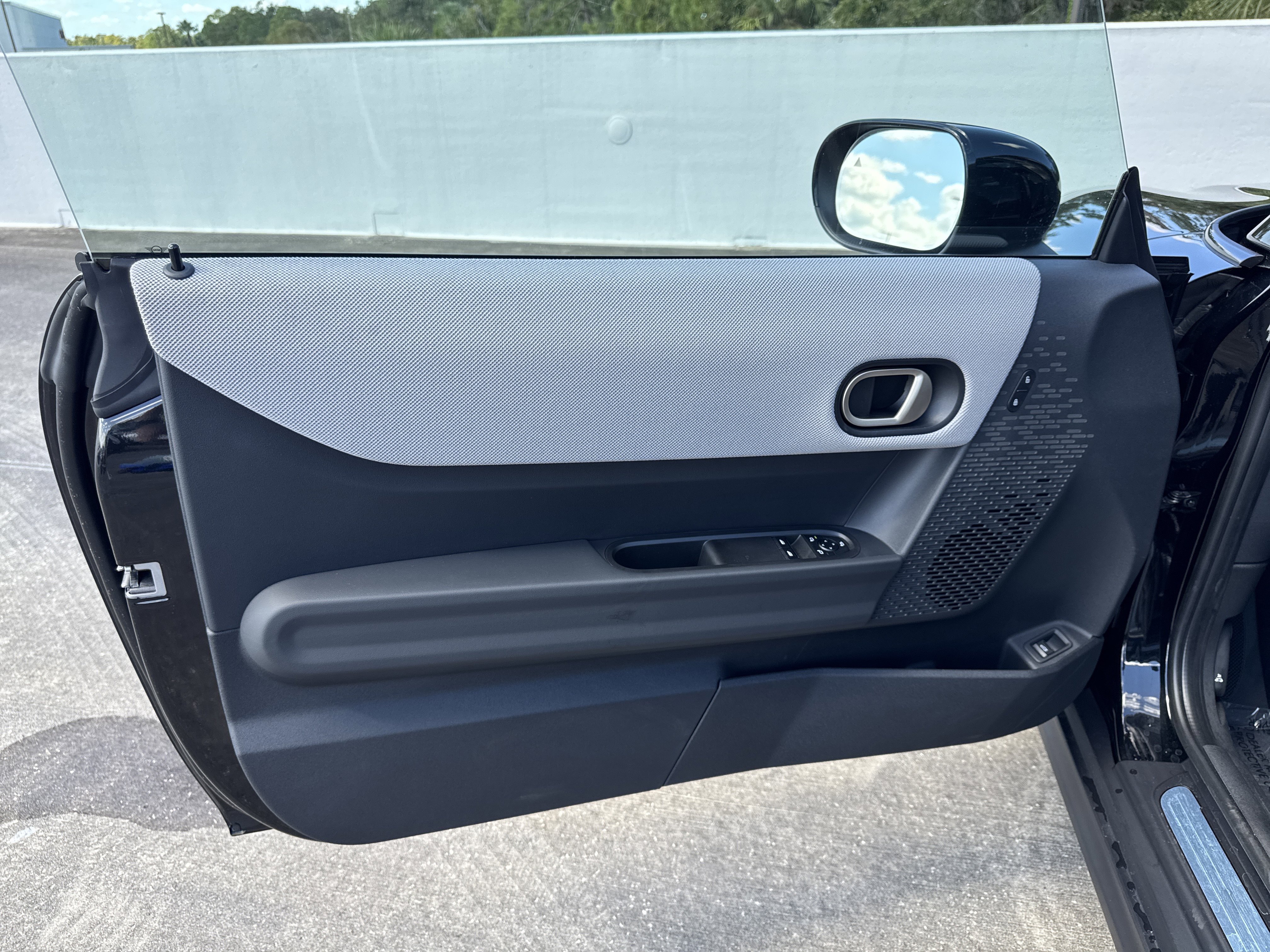 2026 MINI Hardtop 2 Door - Photo 12
