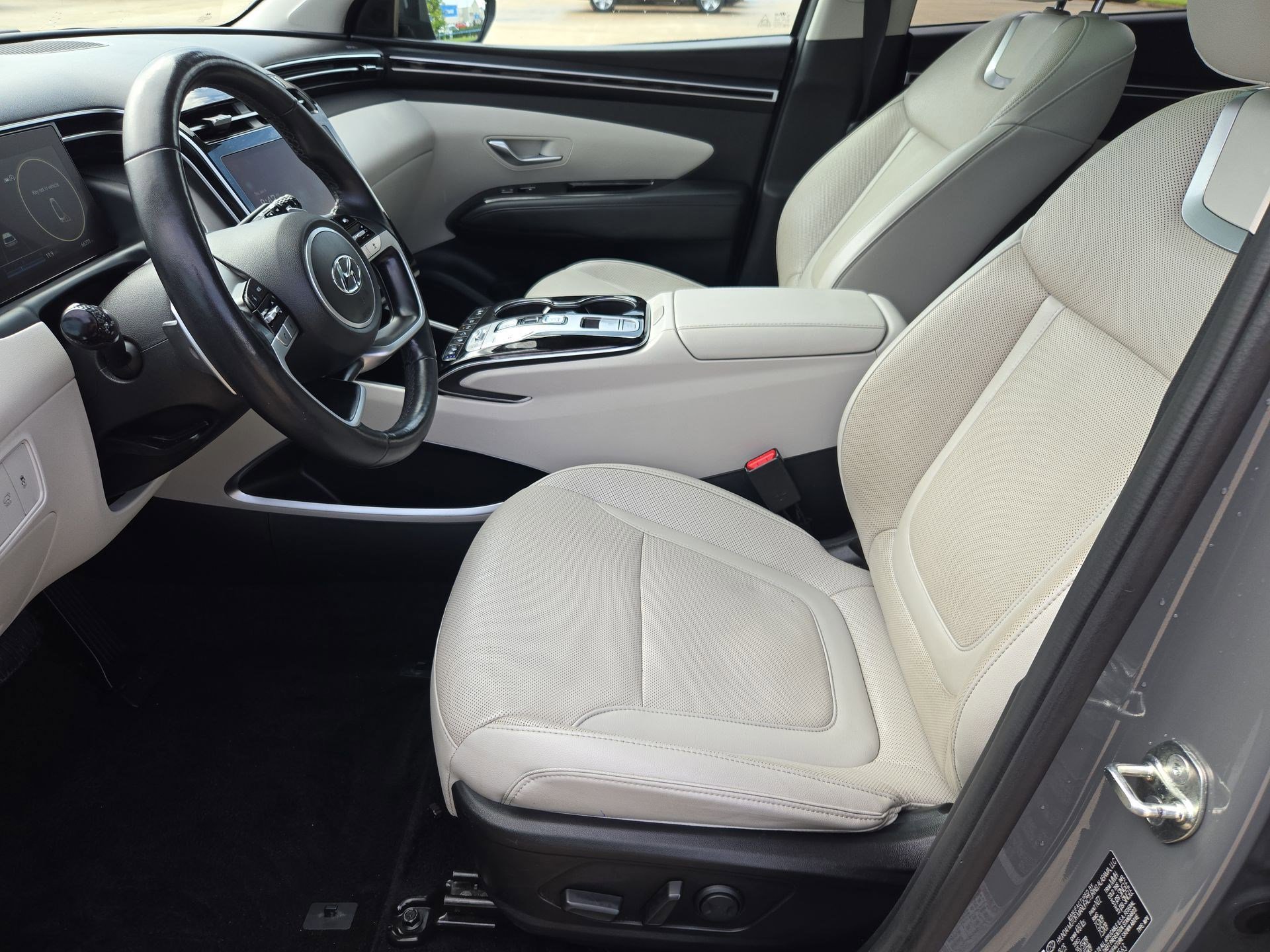Used 2024 Hampton Gray Hyundai Limited image 15