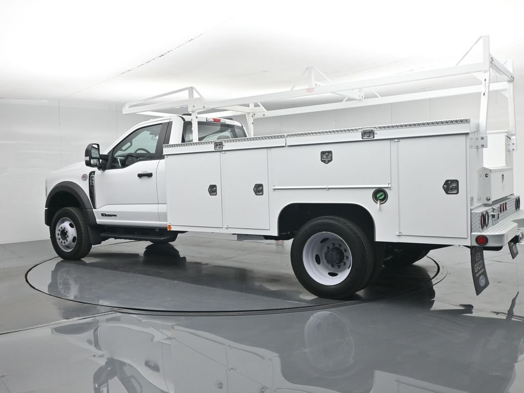 2025 Ford F-550 Super Duty Chassis Cab XL - Photo 6