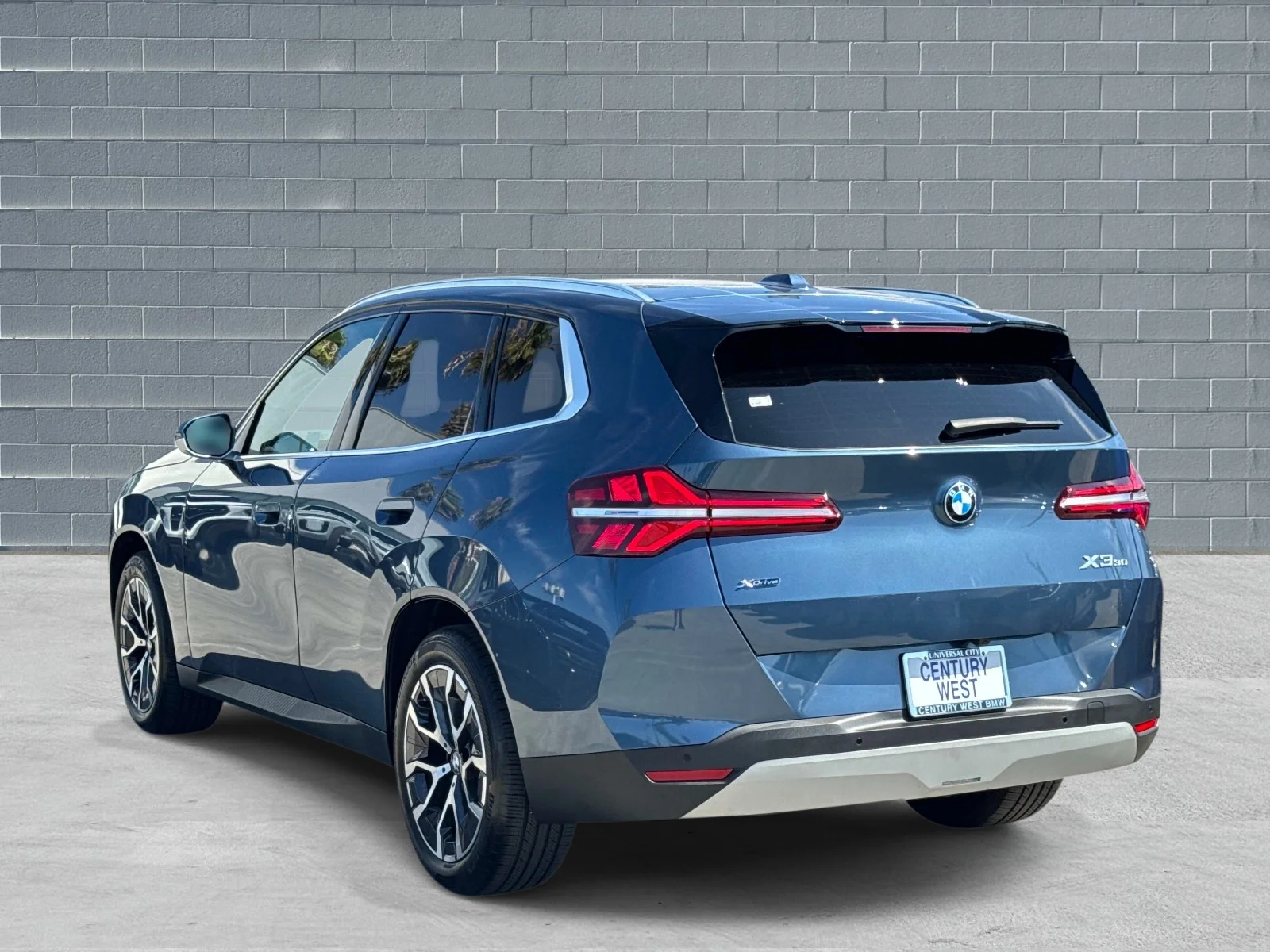 Used 2025 Arctic Race Blue Metallic BMW 30 xDrive Sports Activity Vehicle image 3