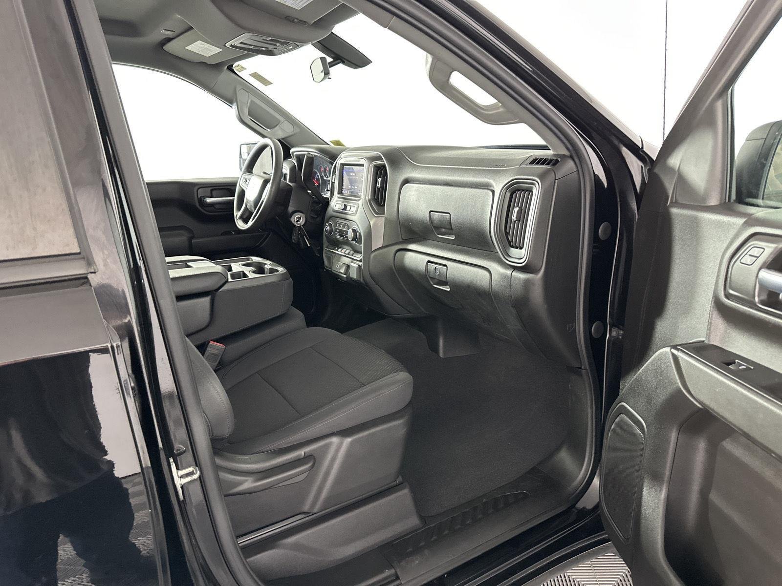 Used 2020 Black Chevrolet Custom image 22