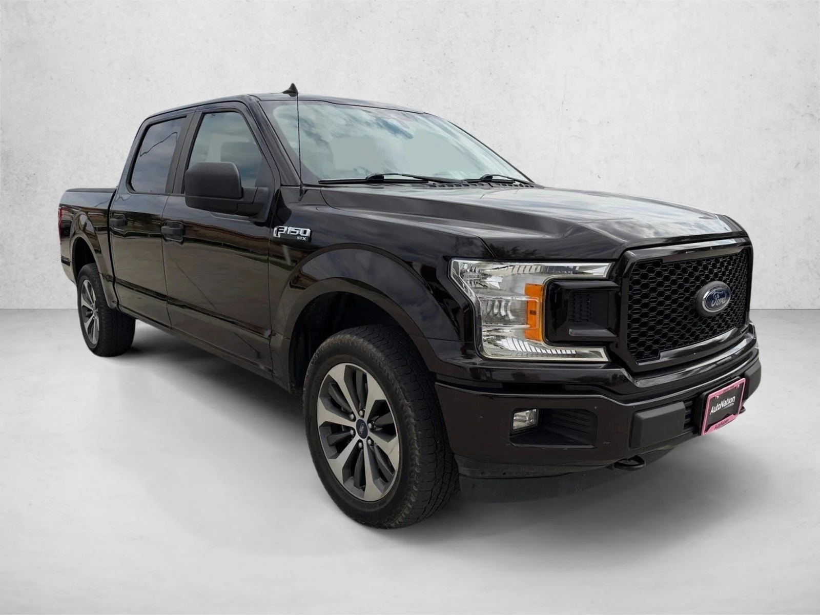Used 2020 Magma Red Metallic Ford XL image 3