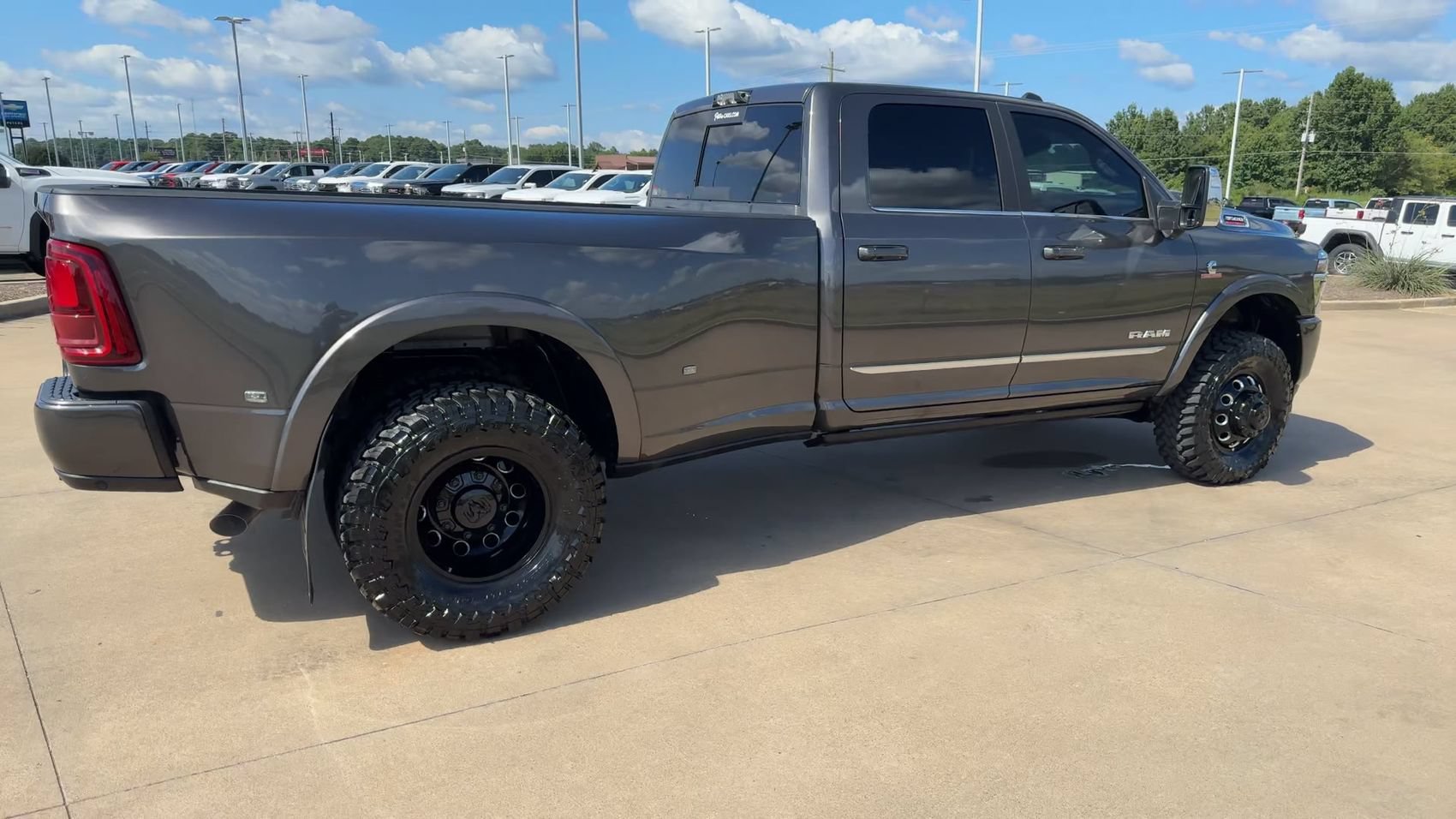 New 2025 Granite Crystal Metallic Clearcoat Ram Limited image 8