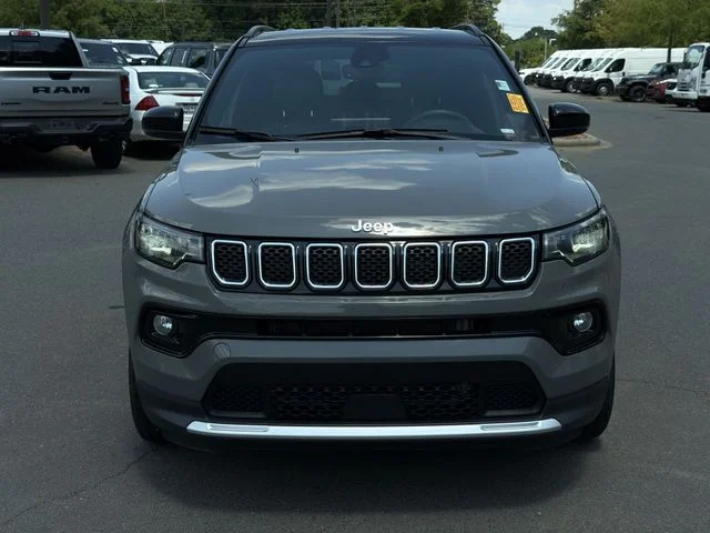 Used 2024 Gray Jeep Limited image 7