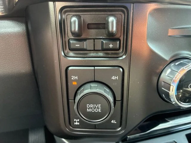 New 2026 Oxford White Ford F-250® Lariat® image 41