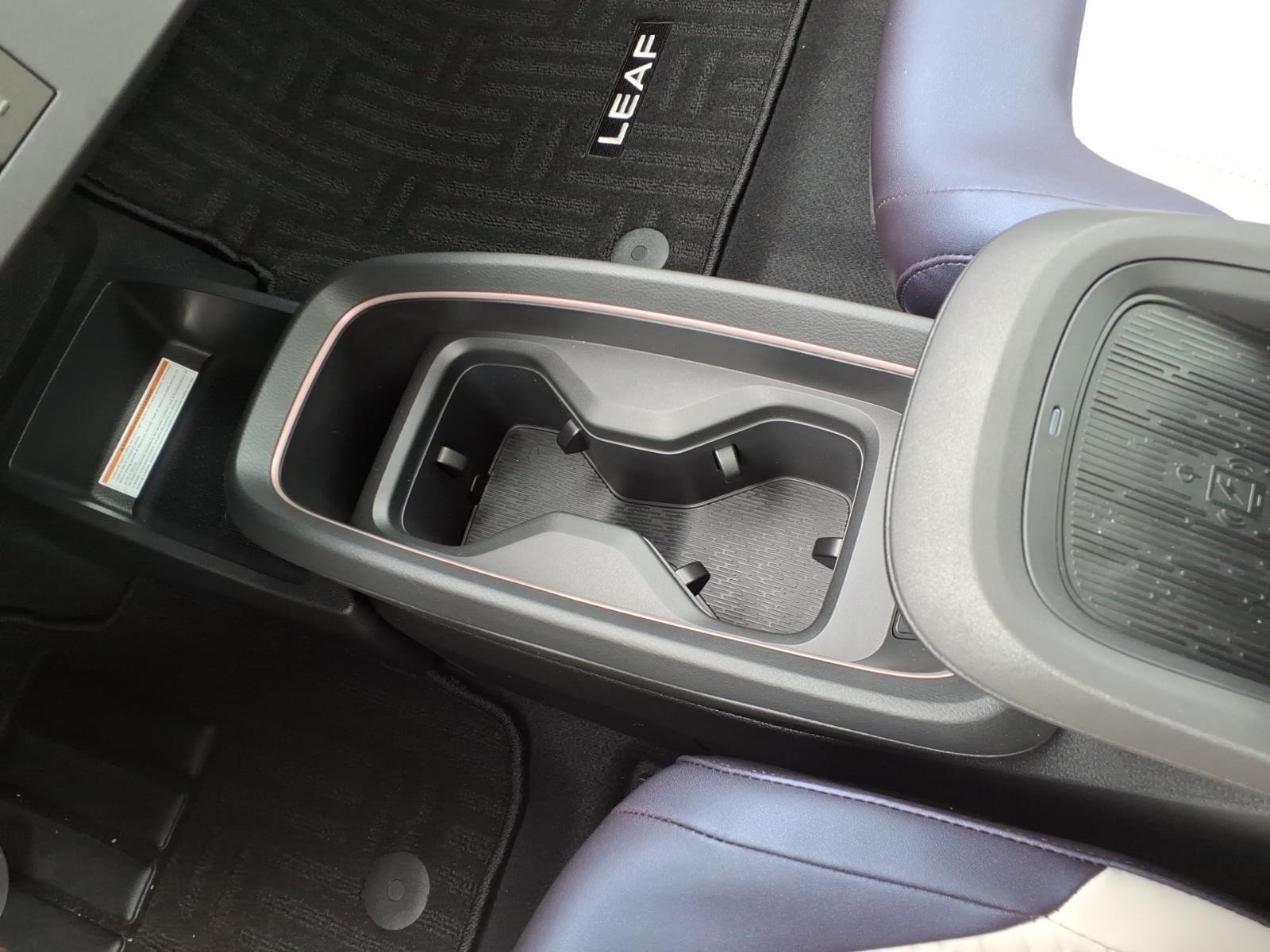2026 Nissan LEAF photo 20 of 22