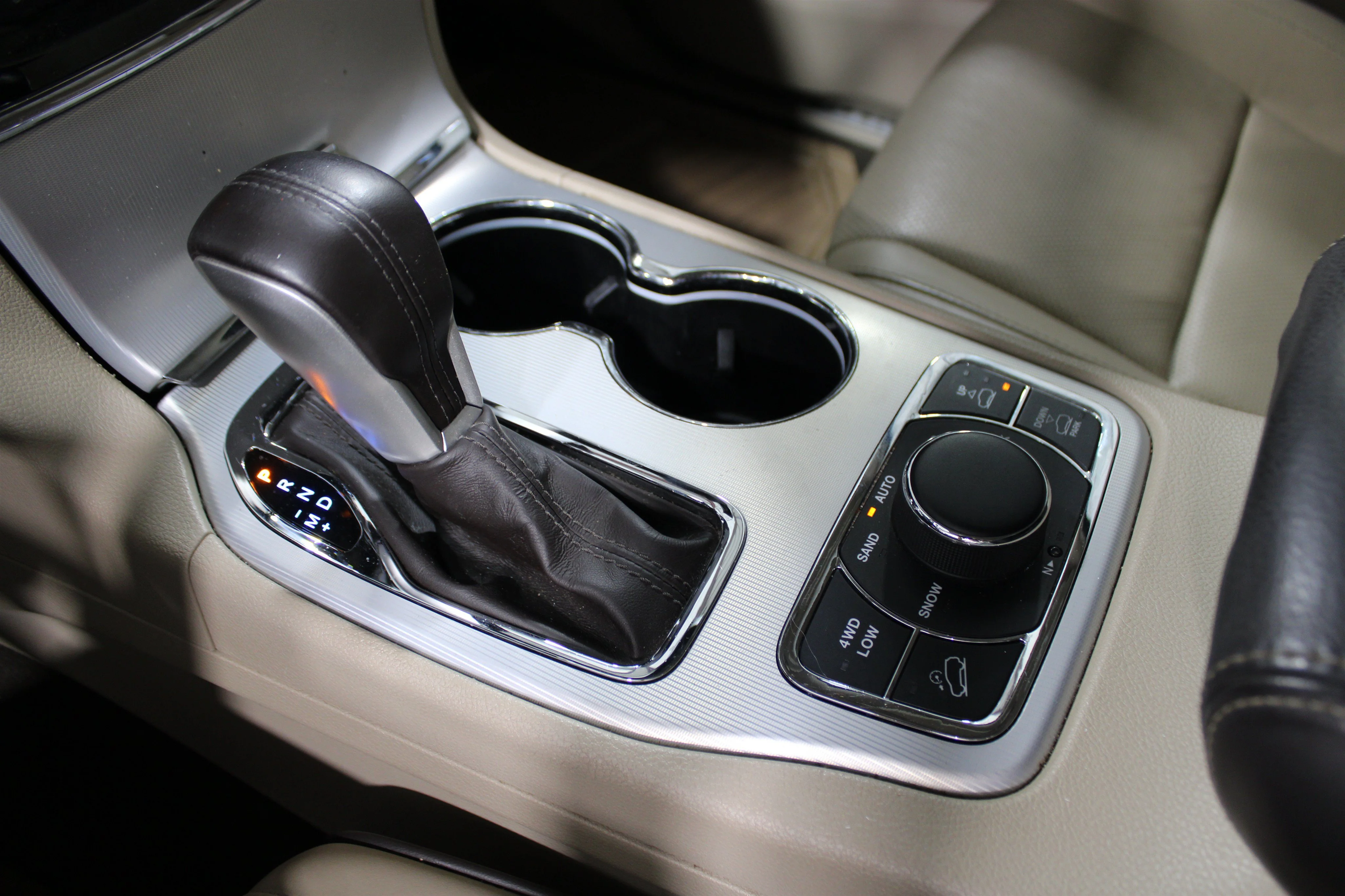 2021 Jeep Grand Cherokee Summit - Photo 17