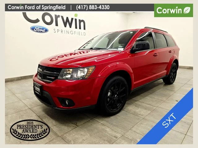 Used 2018 Redline 2 Coat Pearl Dodge SXT image 1