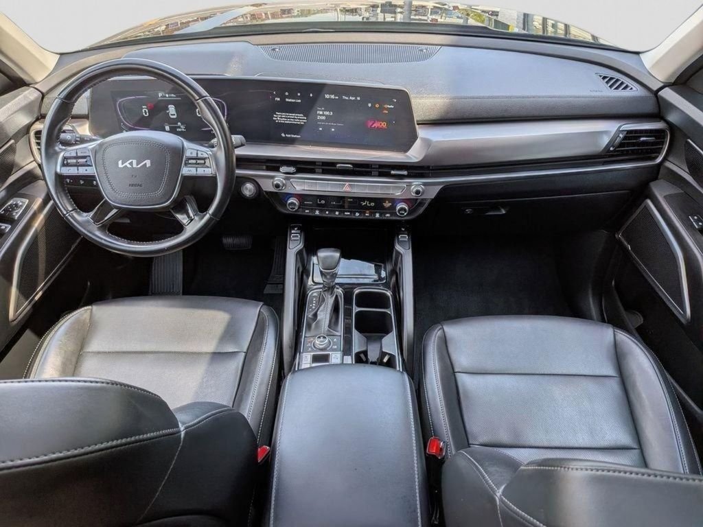 Used 2024 Black Kia S image 24