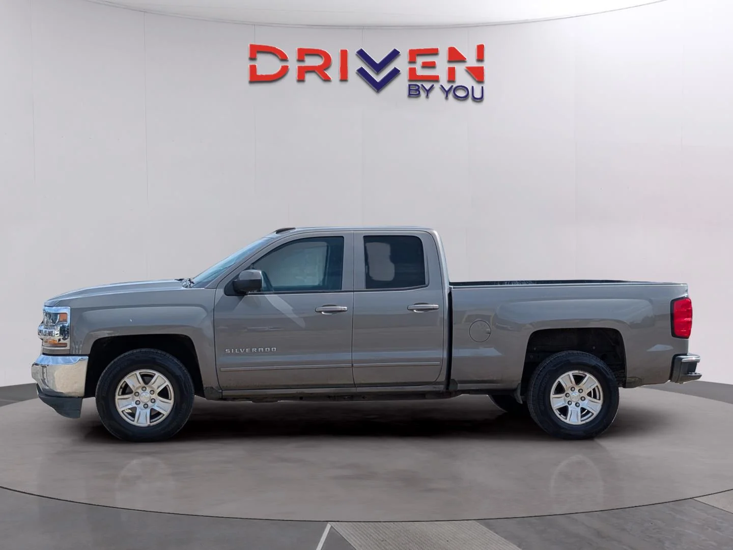 Used 2017 Chevrolet Silverado 1500 LT with VIN 1GCRCREC6HZ227190 for sale in Columbia, MS