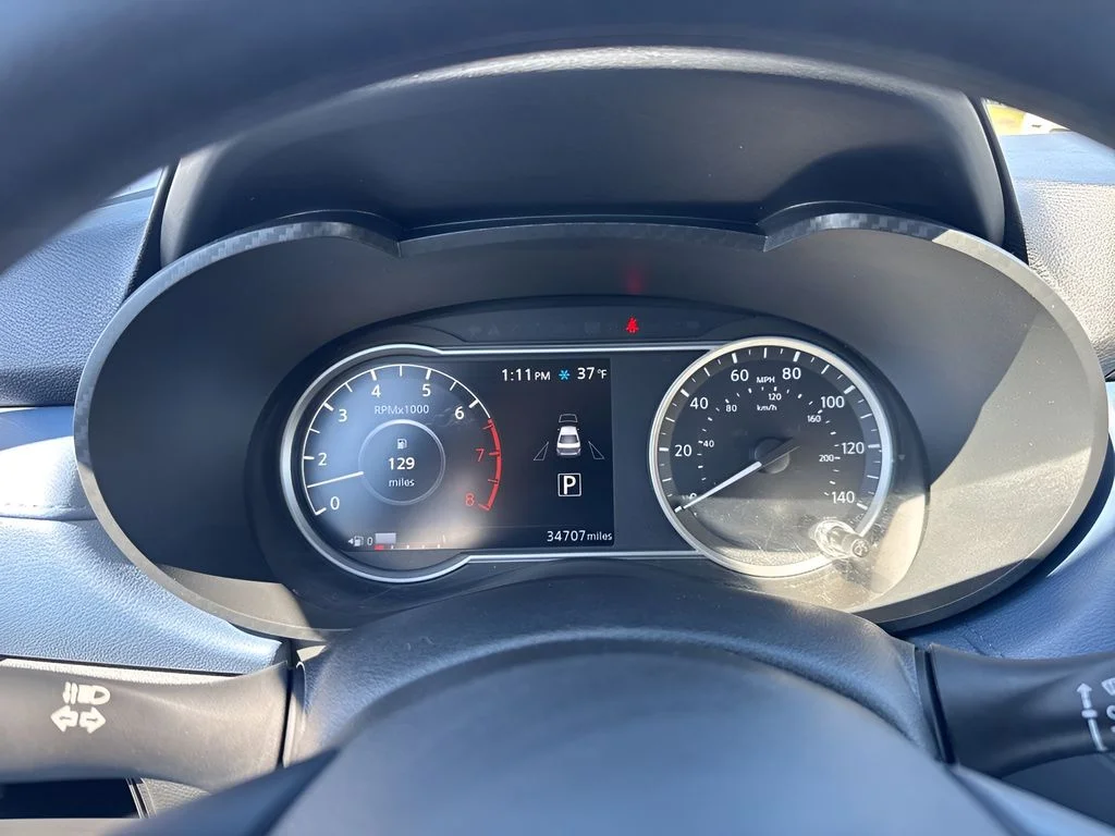 Used 2025 White Nissan 1.6 SV image 20