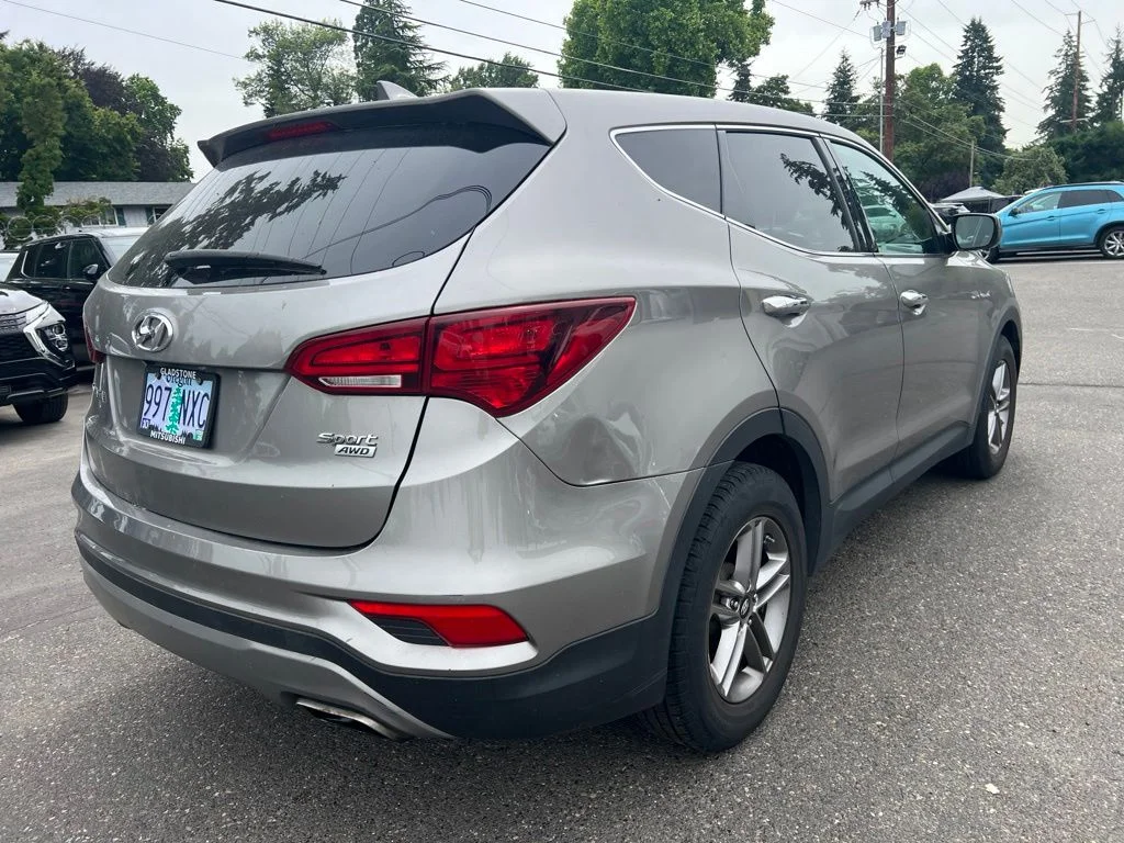 Used 2017 Gray Hyundai 2.4 Base image 4