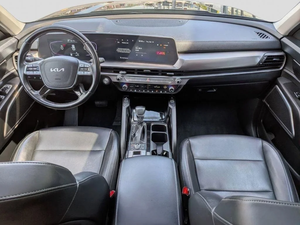 Used 2024 Black Kia S image 24