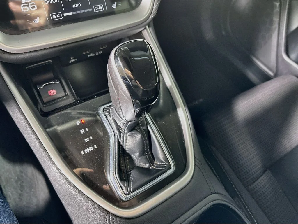 Used 2022 Silver Subaru Premium image 17