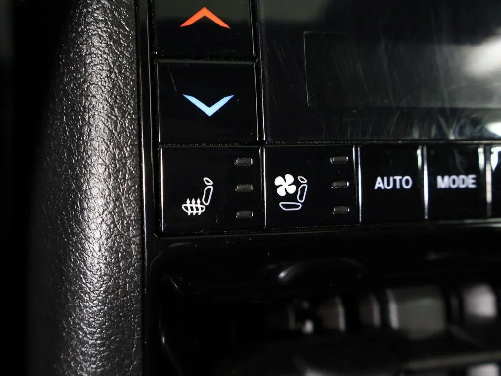 Used 2023 Black Jeep Summit Reserve image 71