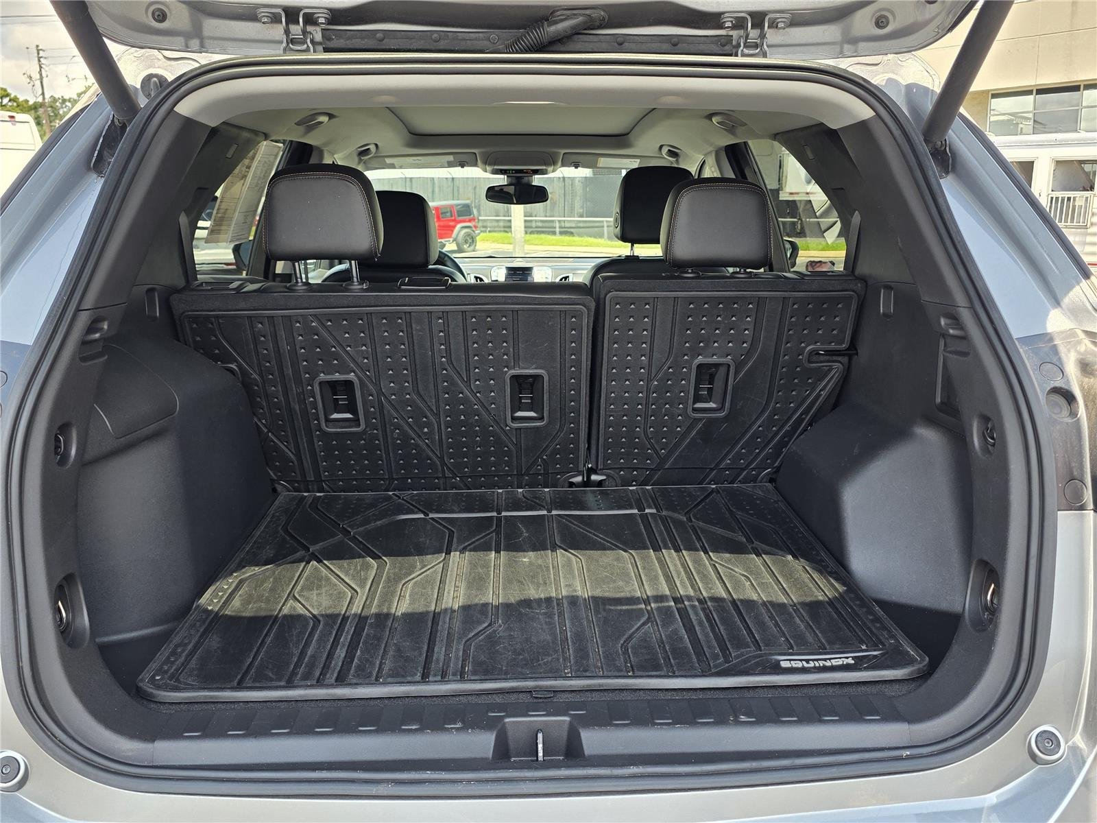 Used 2023 Sterling Gray Metallic Chevrolet Premier image 28