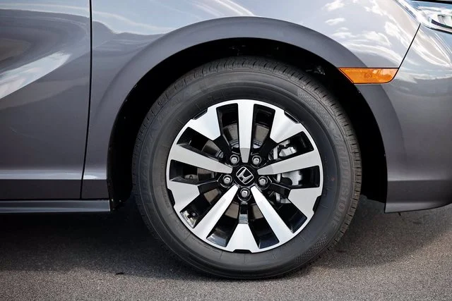 2026 Honda Odyssey EX-L - Photo 15
