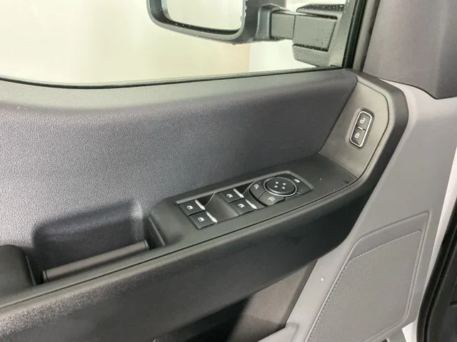 New 2026 Oxford White Ford XL image 12