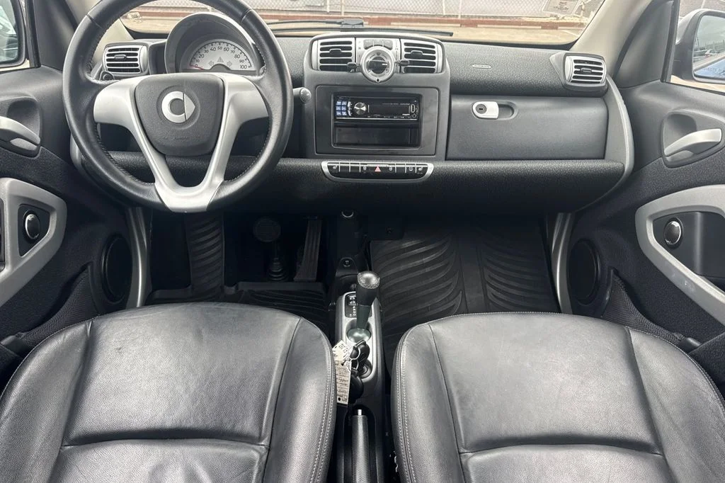 Used 2009 Blue smart Passion image 15