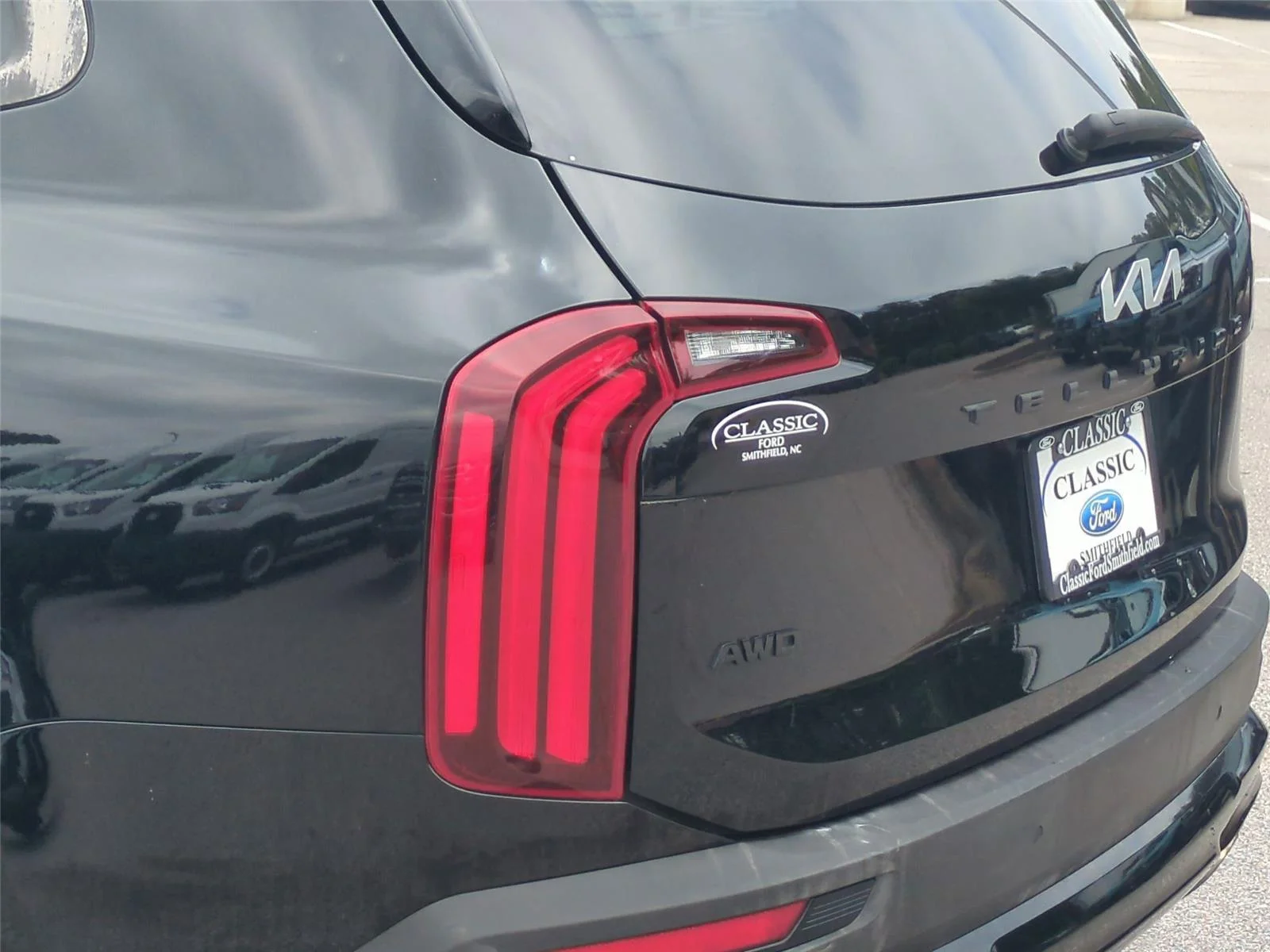 Used 2022 Ebony Black Kia SX image 12