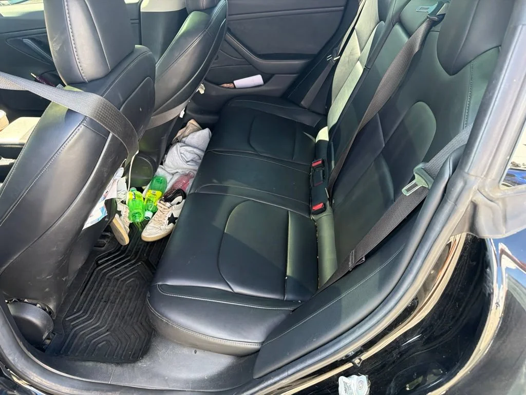 Used 2018 Obsidian Black Metallic Tesla  image 6