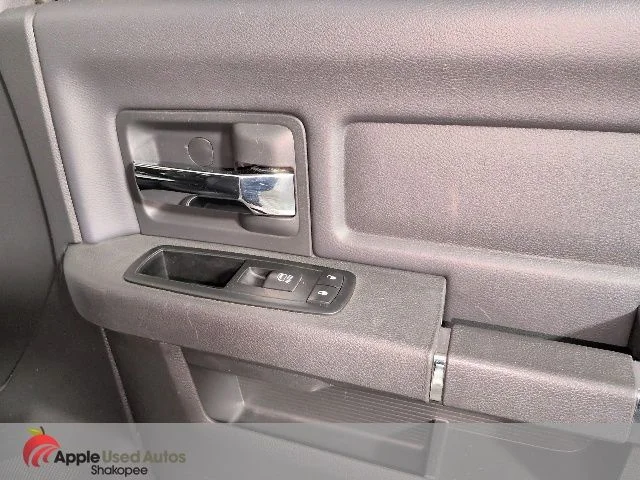 Used 2011 White Ram Sport image 36