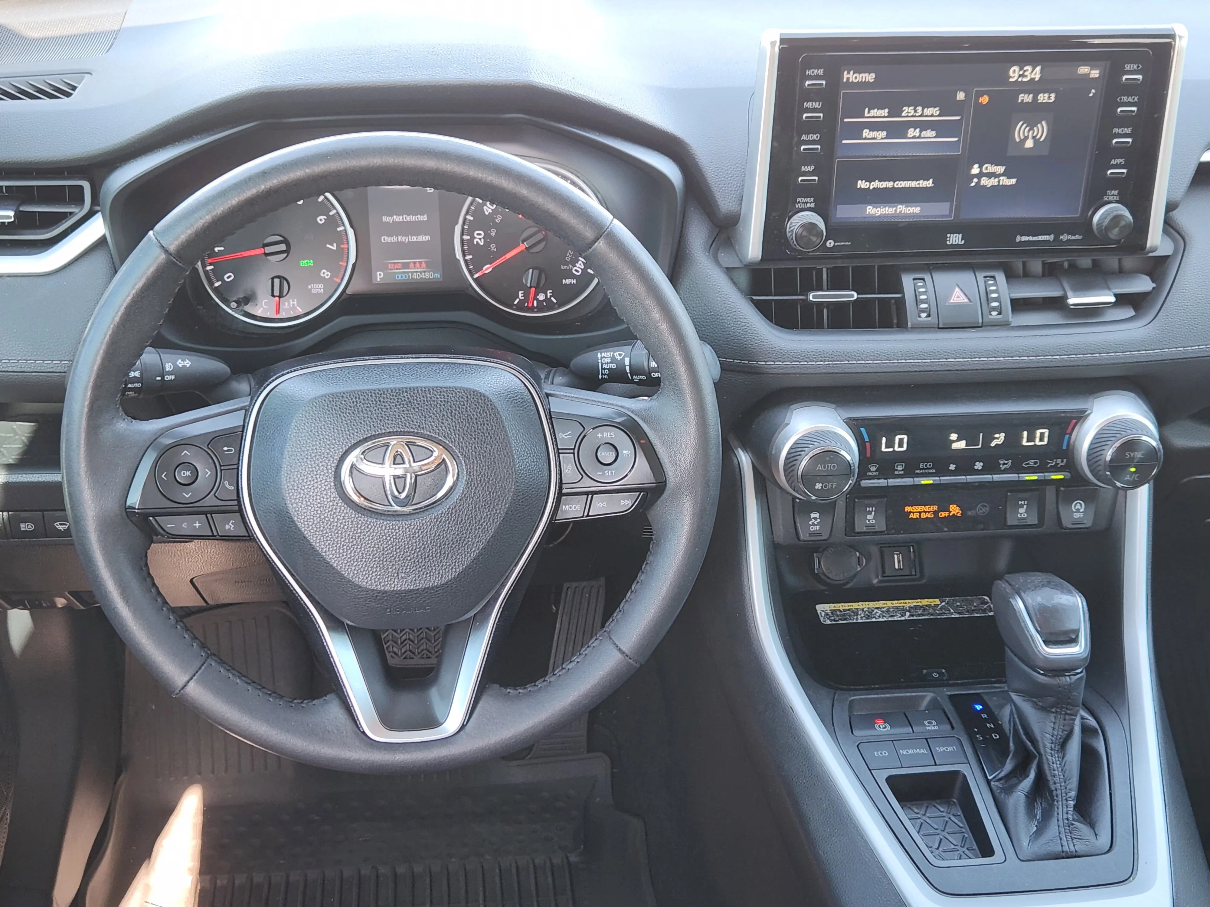 Used 2021 Gray Toyota XLE Premium image 28