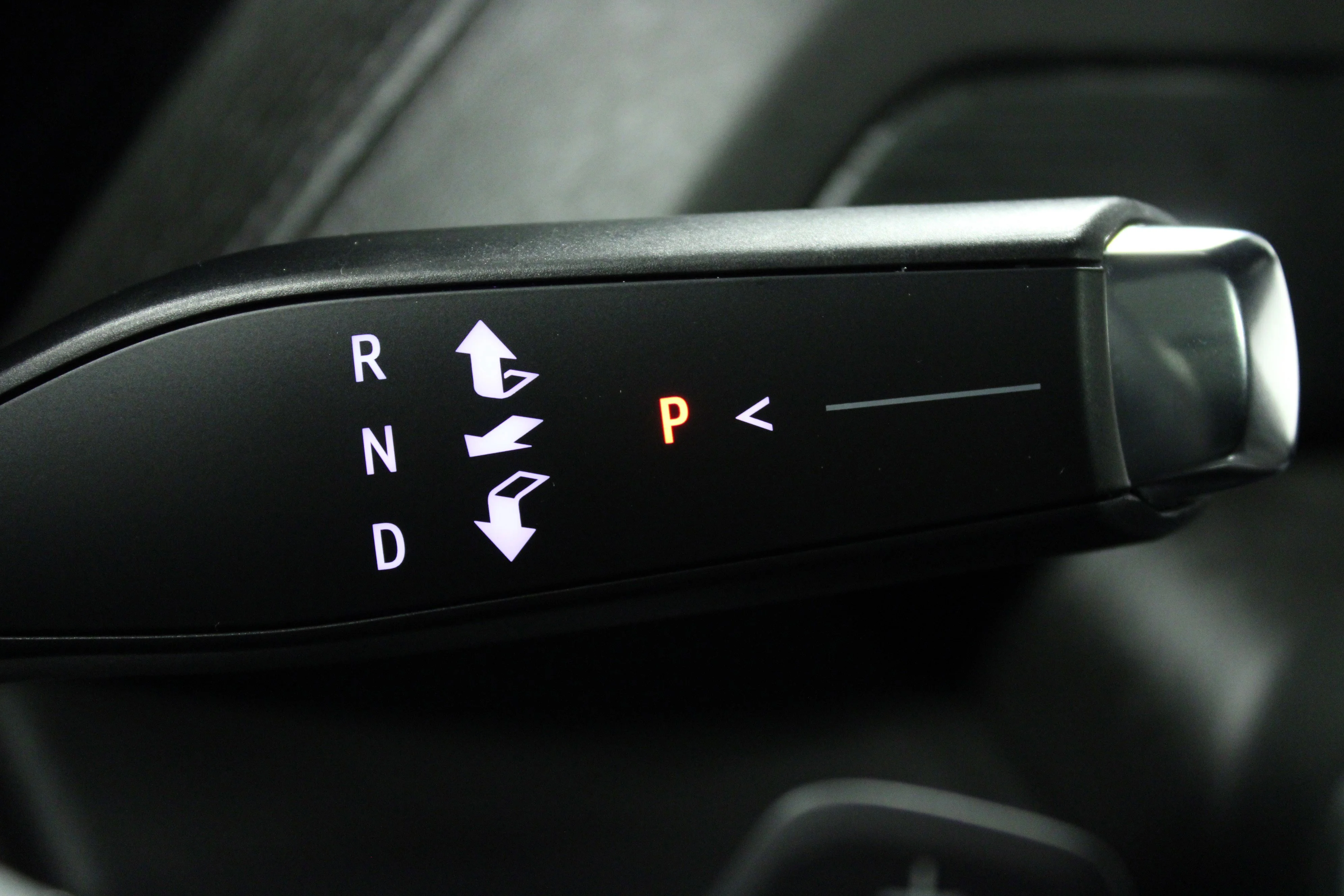 Used 2025 Onyx Black GMC Denali image 25