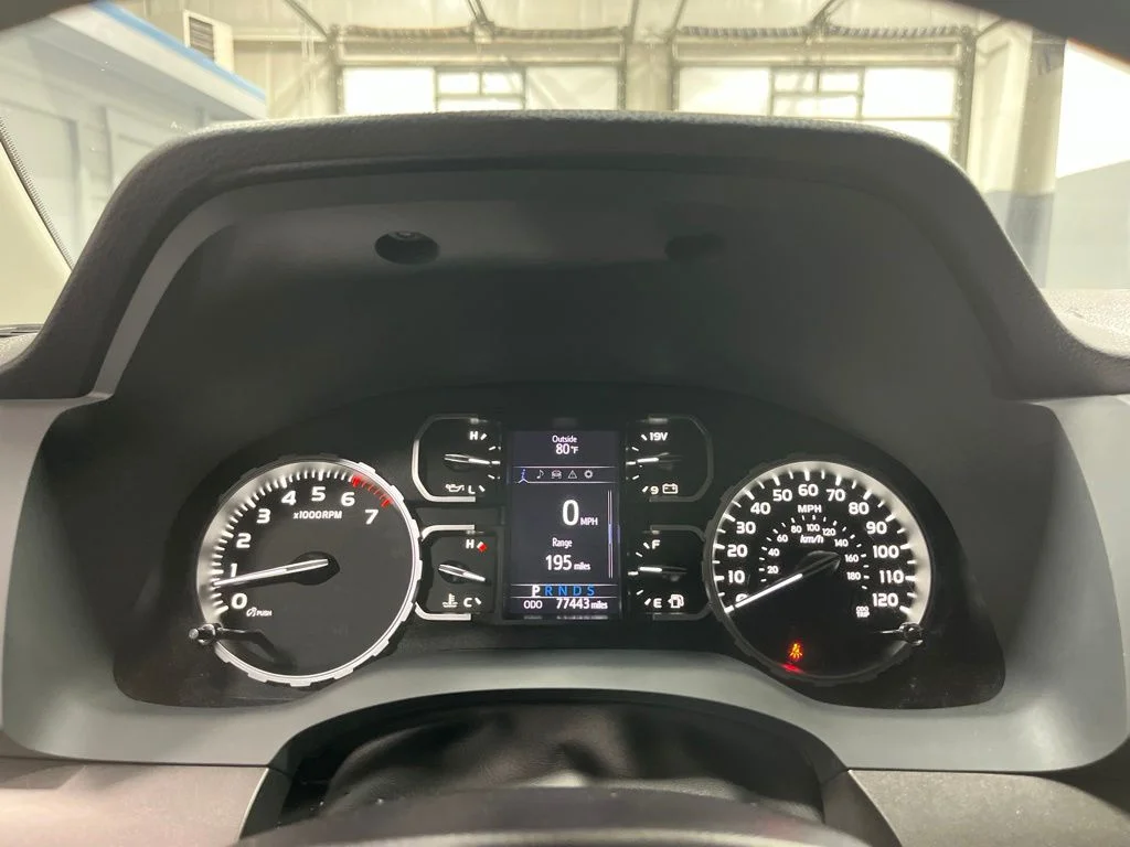 Used 2019 Gray Toyota SR5 image 17