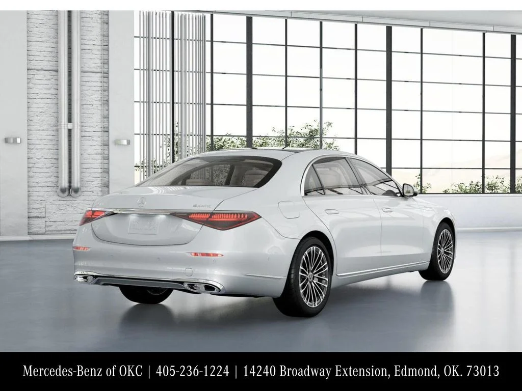 New 2026 White Mercedes-Benz S 580 image 22