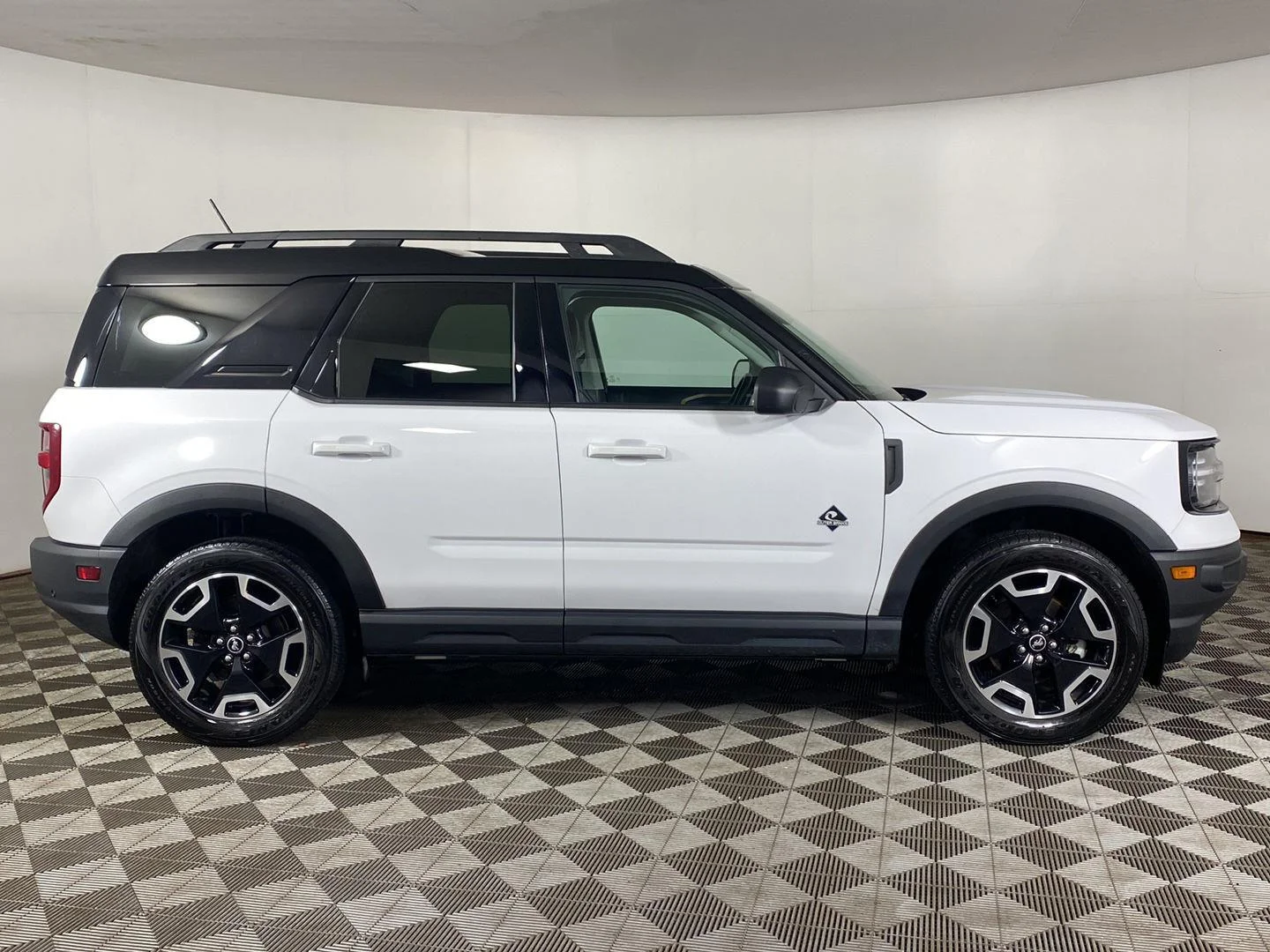 Used 2023 Oxford White Ford Outer Banks image 26
