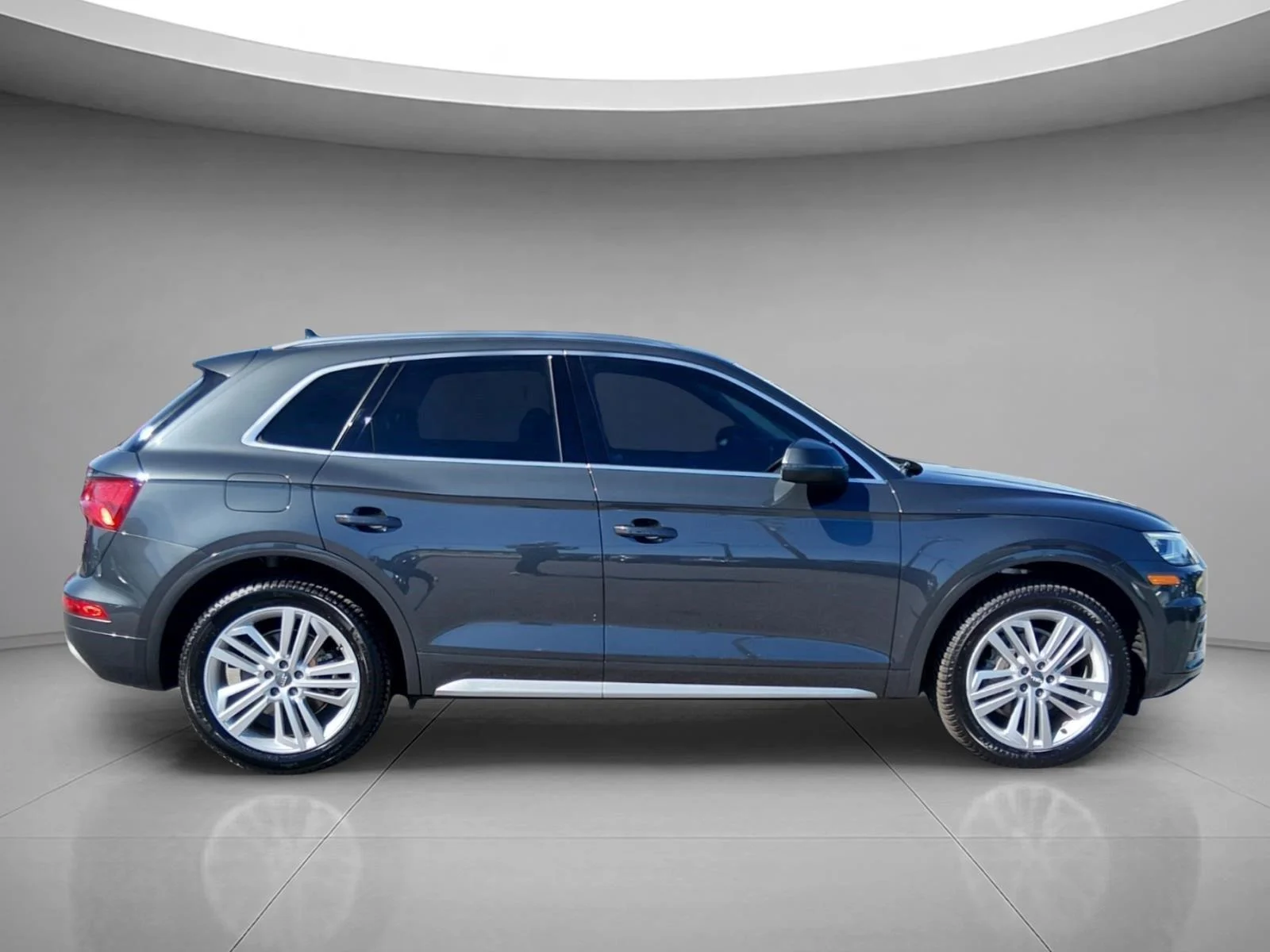 Used 2019 Manhattan Gray Metallic Audi Premium Plus image 6