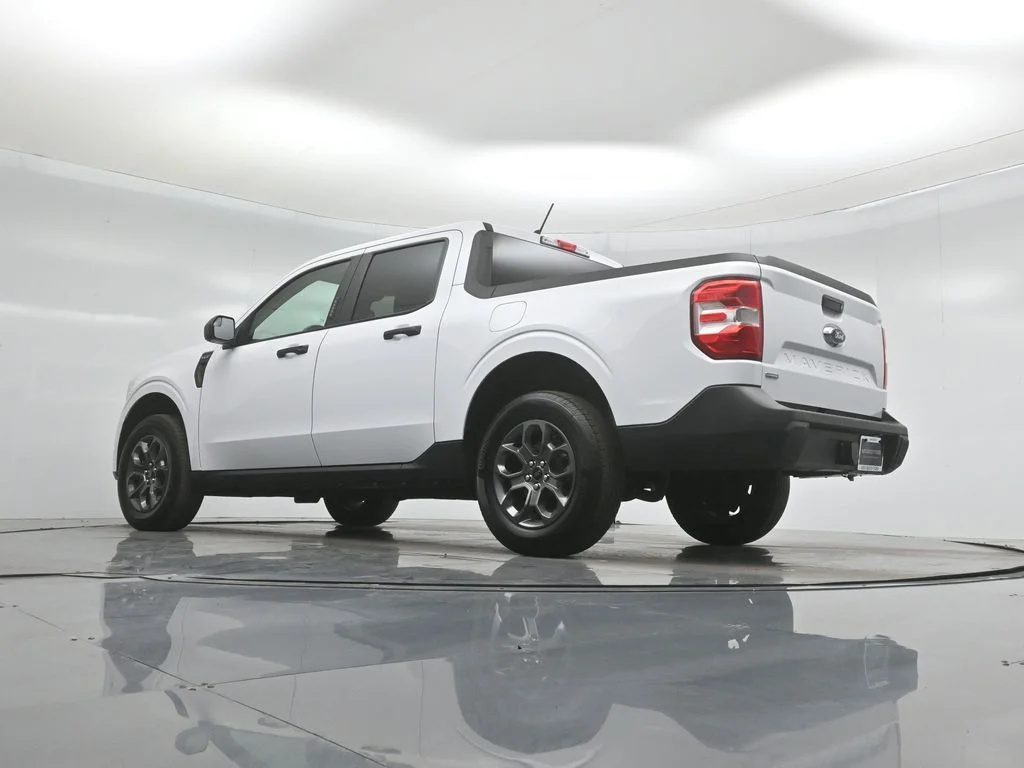 Certified Used 2023 White Ford XLT image 46