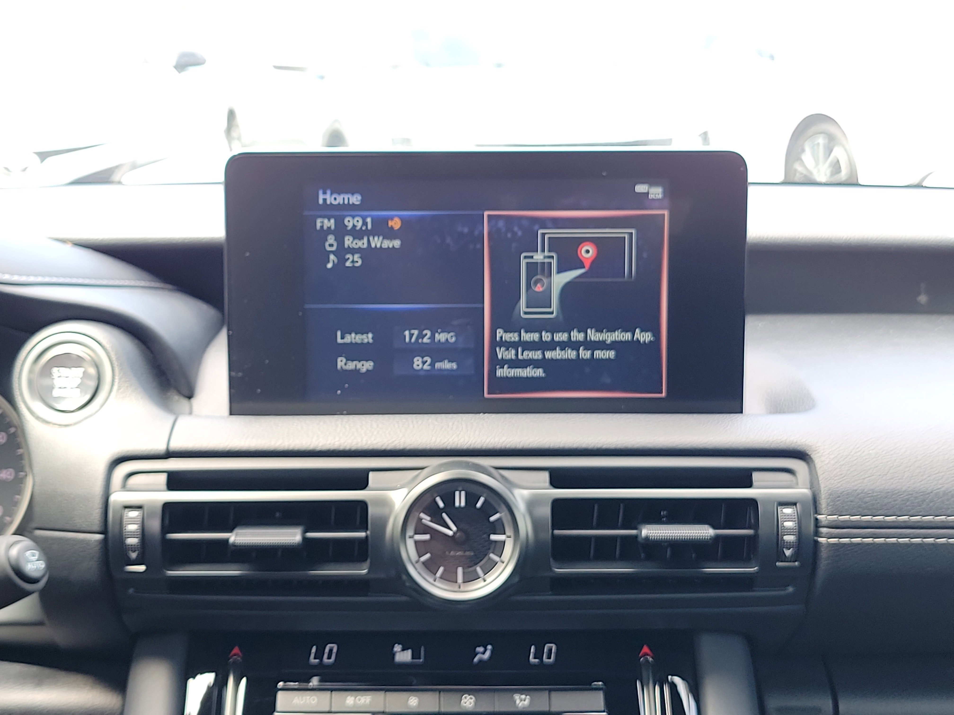 Used 2024 White Pearl Lexus 300 image 16