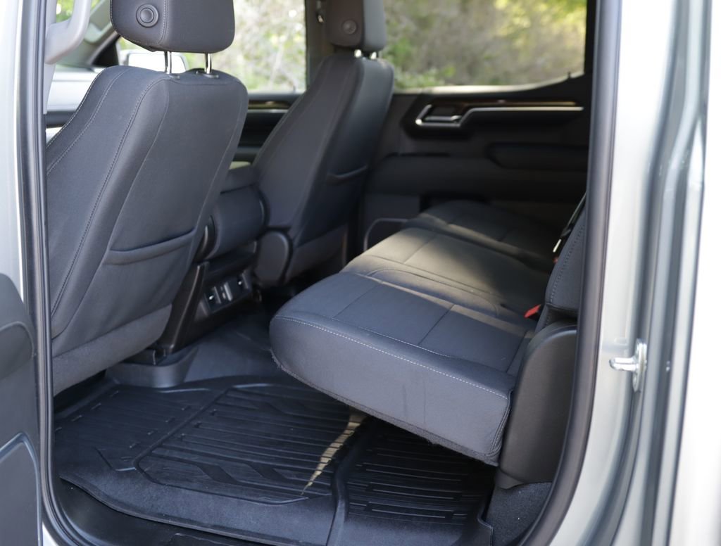 Used 2024 Sterling Metallic GMC SLE image 26