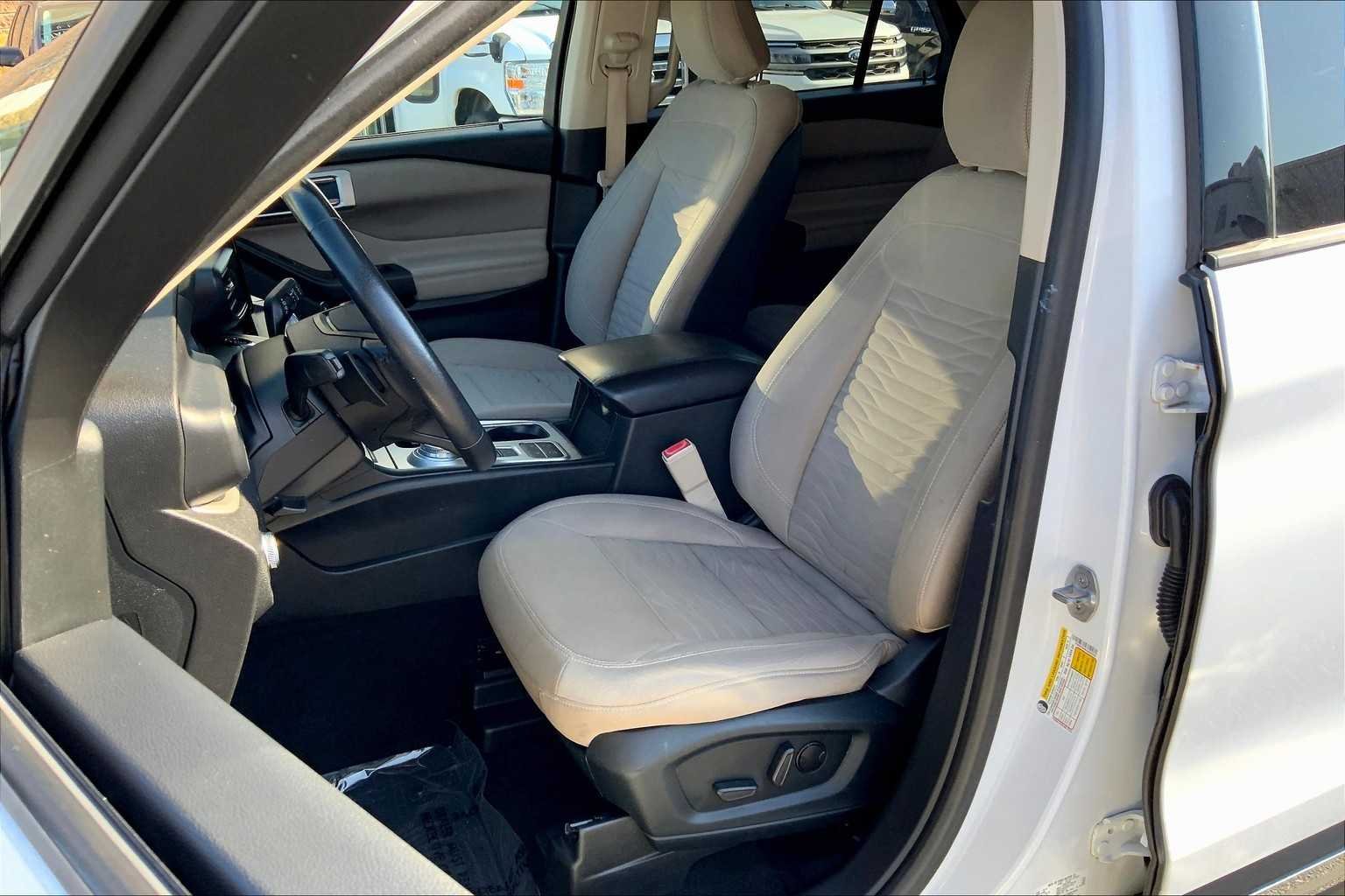 Used 2020 Oxford White Ford XLT image 7