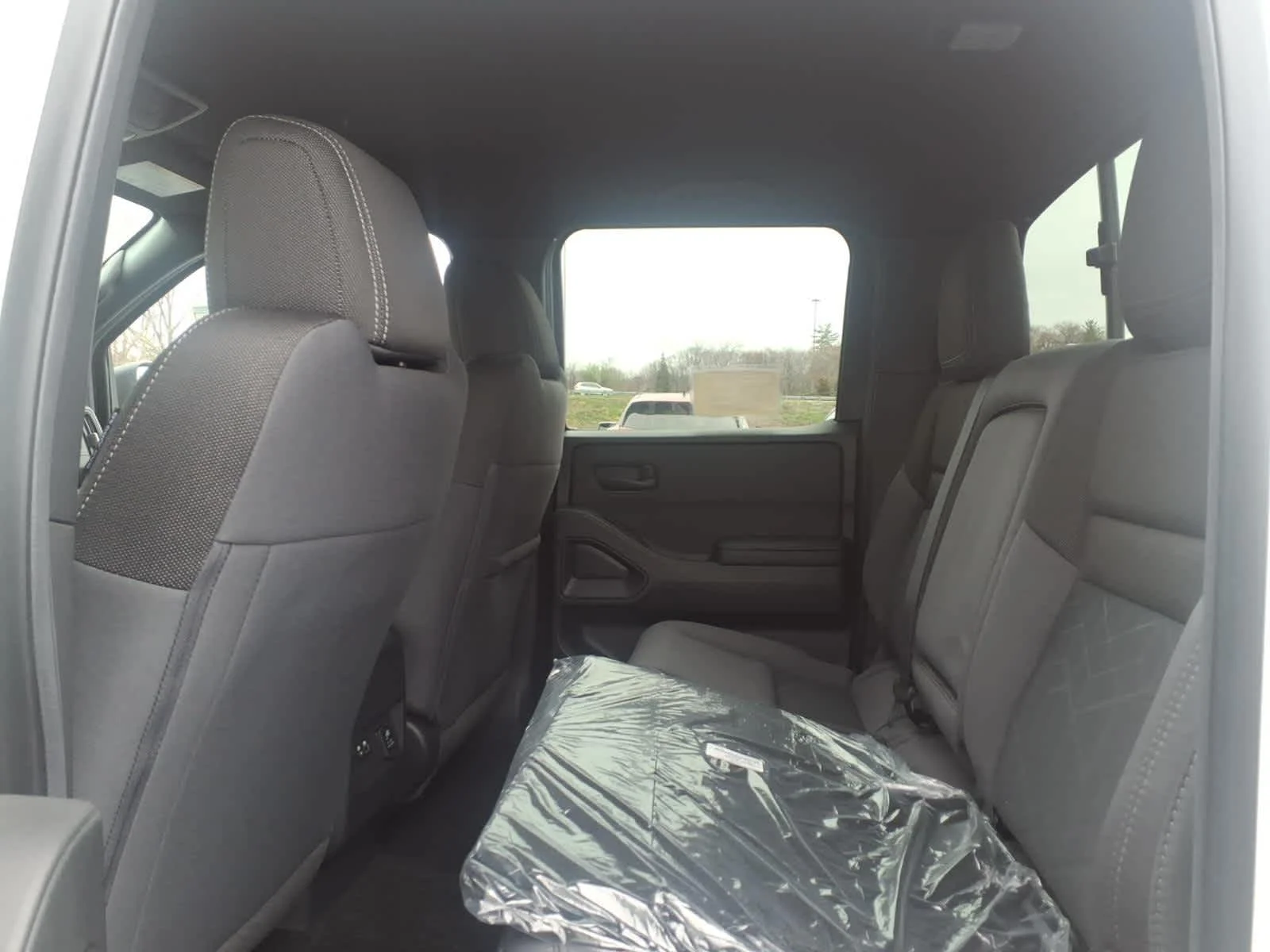 2026 Nissan Frontier SV - Photo 7