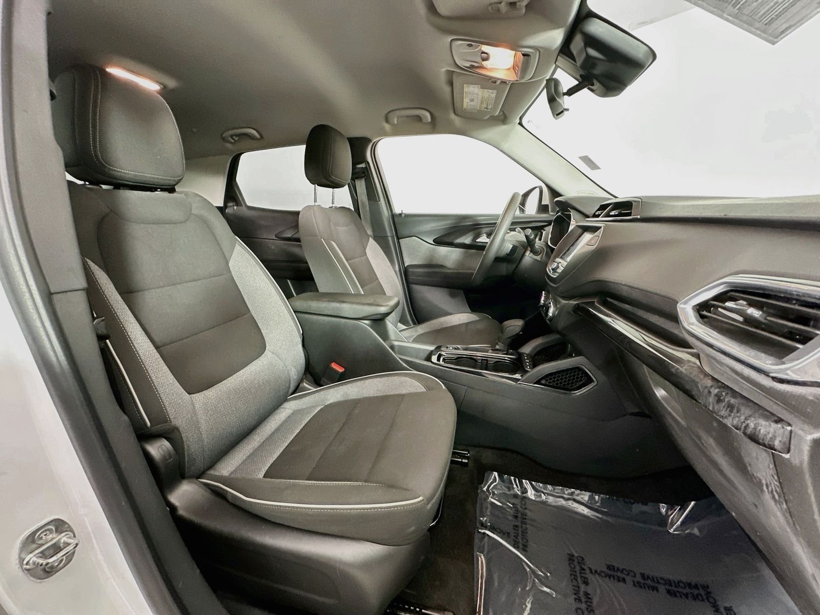 Used 2023 Summit White Chevrolet LT image 28